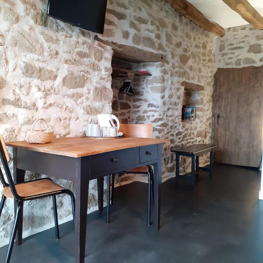 Les Chambres Du Couraud Saint-Aubin-des-Ormeaux Exterior foto