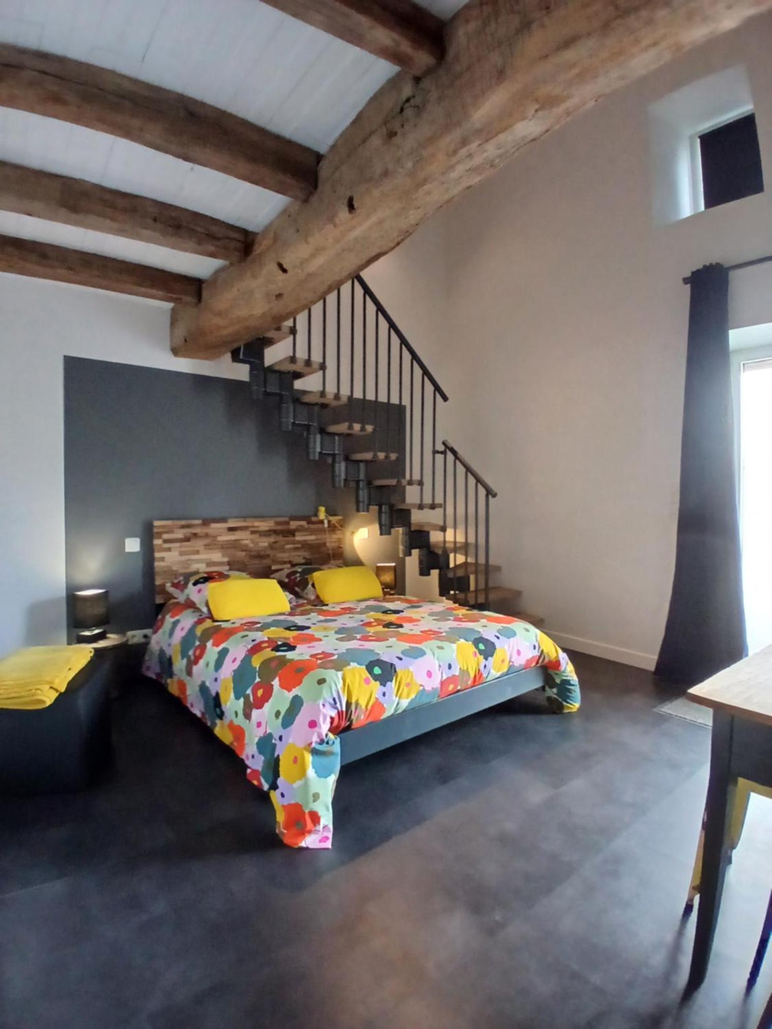 Les Chambres Du Couraud Saint-Aubin-des-Ormeaux Exterior foto